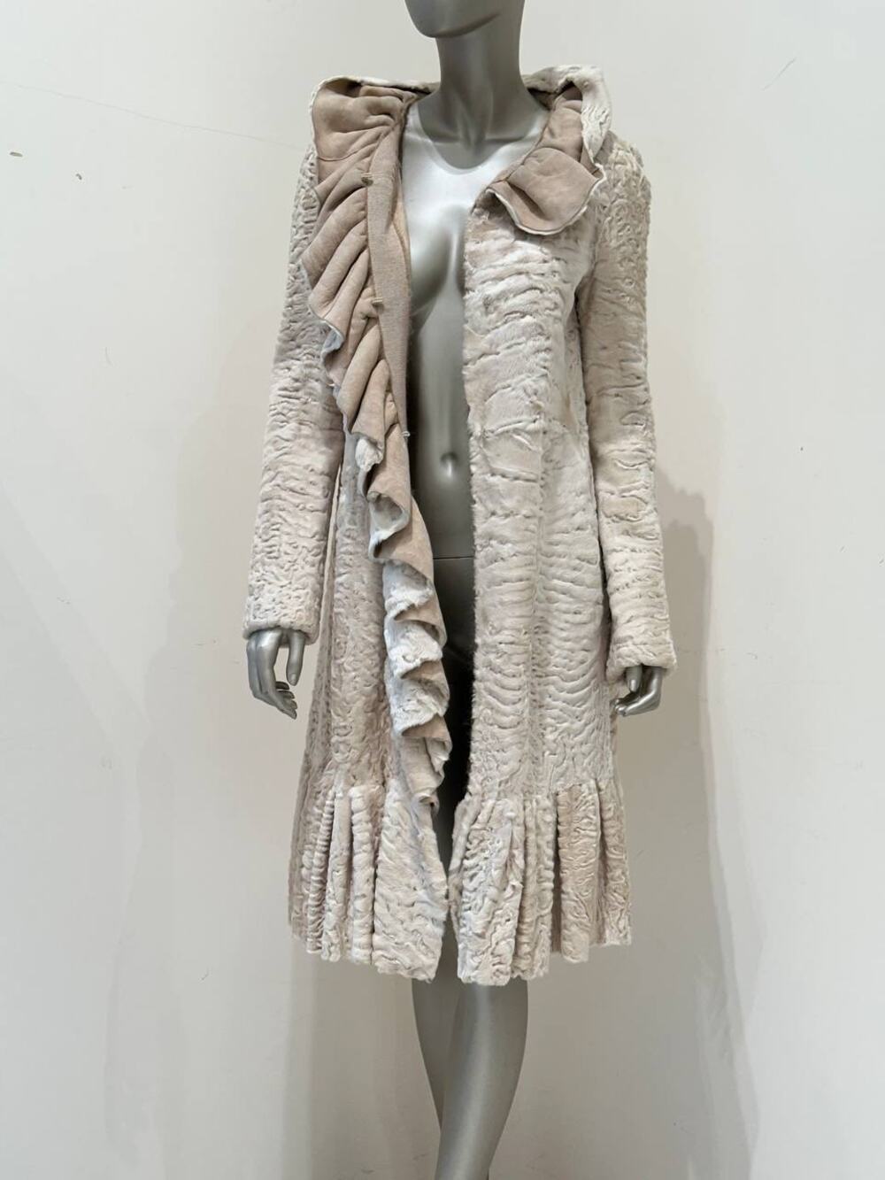 Giambattista Valli Karakul Lamb Fur Ruffle Coat IT 38